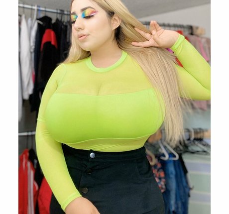 Jazmin Gurrola photo 443