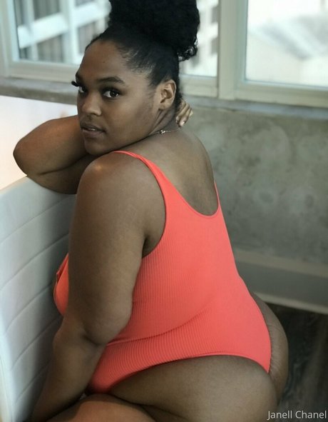 Jchanel12 photo 23