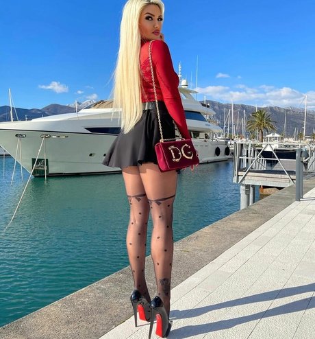 Jelena Unikat photo 25