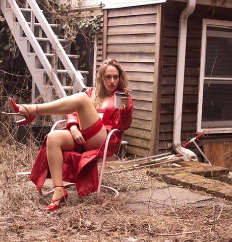 Jemima Kirke photo 29