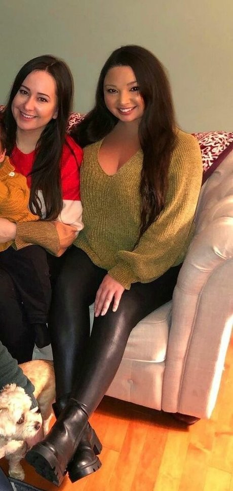 Jenn M photo 105