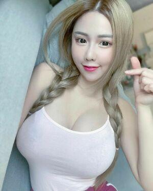 Jenna Chew photo 295