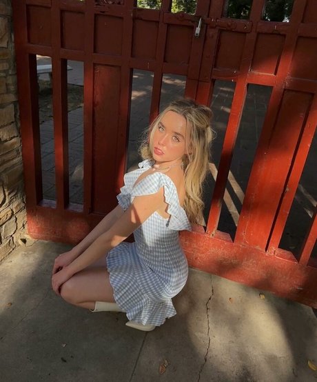 Jenna Davis photo 18