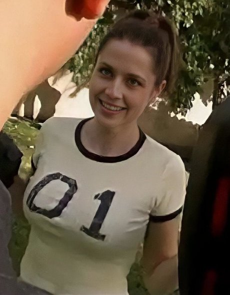 Jenna Fischer photo 22