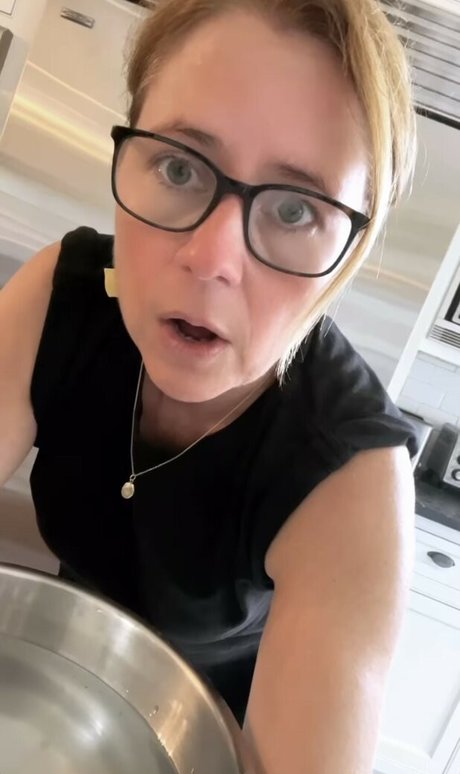 Jenna Fischer photo 29