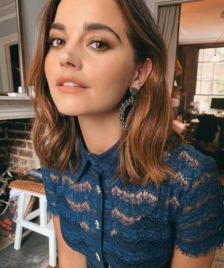 Jenna Louise Coleman photo 47