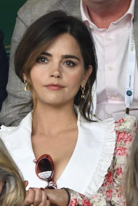 Jenna Louise Coleman photo 98