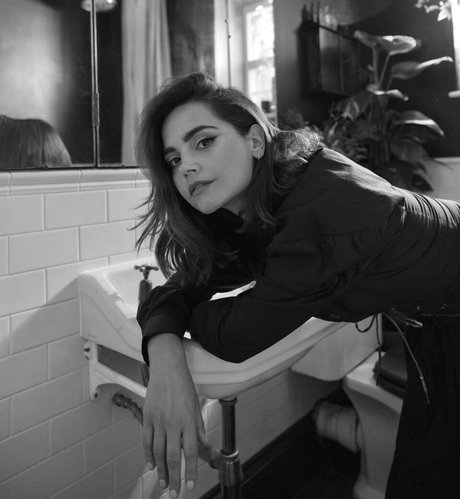 Jenna Louise Coleman photo 111