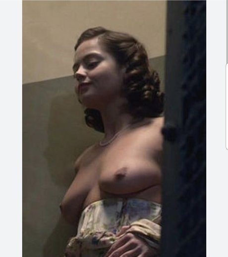 Jenna Louise Coleman photo 131