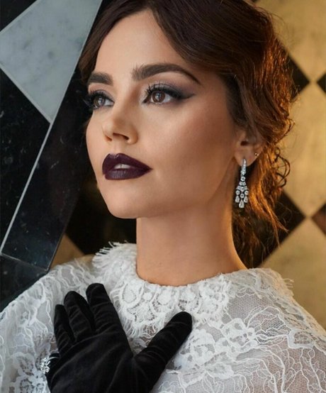 Jenna Louise Coleman photo 139