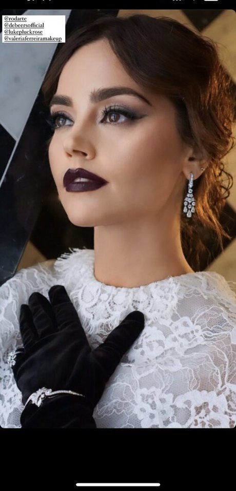 Jenna Louise Coleman photo 141