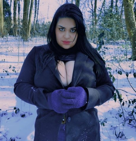 Jennifer Busty Latina photo 29