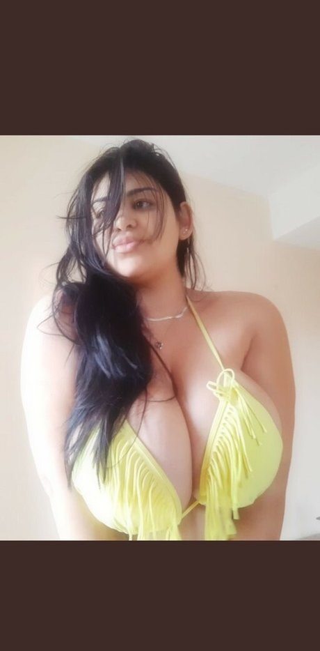 Jennifer Busty Latina photo 39