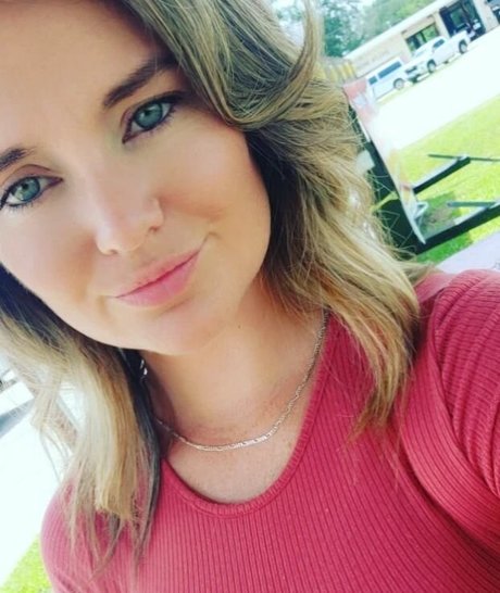 Jennifer Fox photo 1