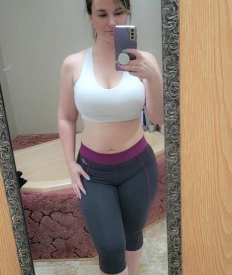 Jennifer Fox photo 6