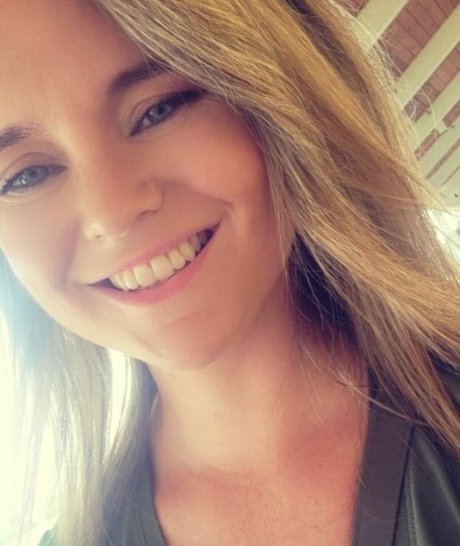 Jennifer Fox photo 19