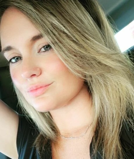 Jennifer Fox photo 34