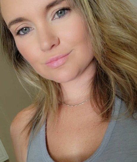 Jennifer Fox photo 36