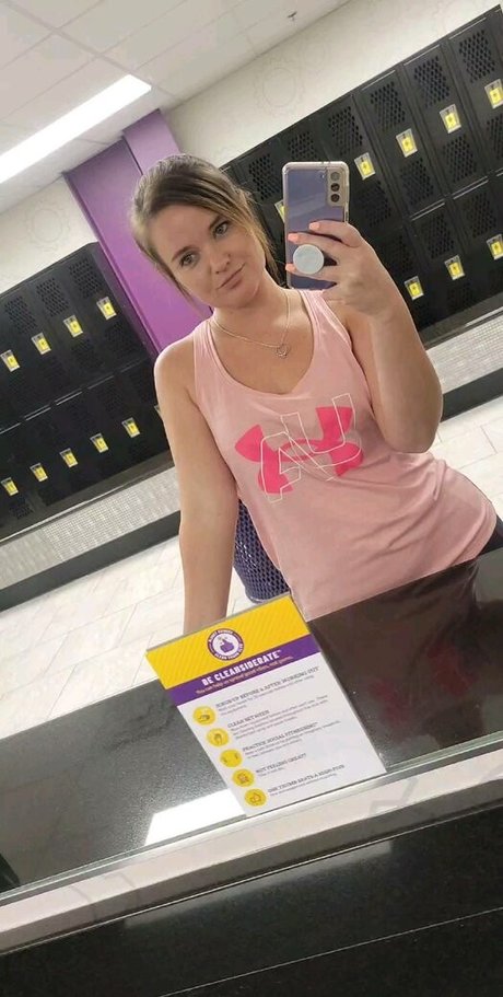 Jennifer Fox photo 38