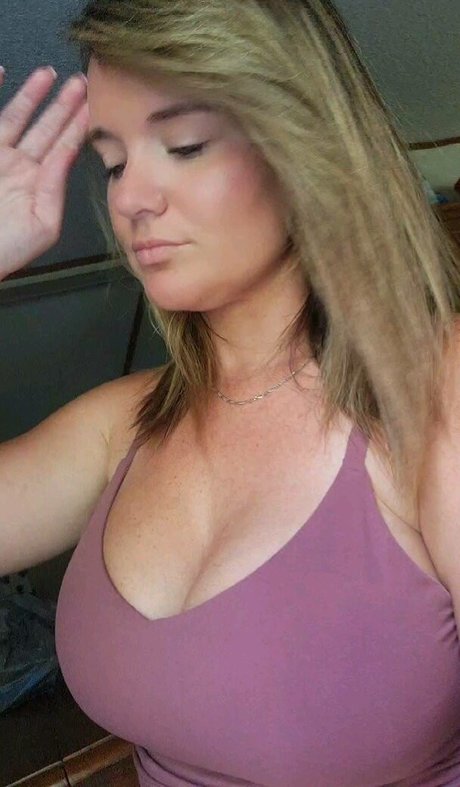 Jennifer Fox photo 39