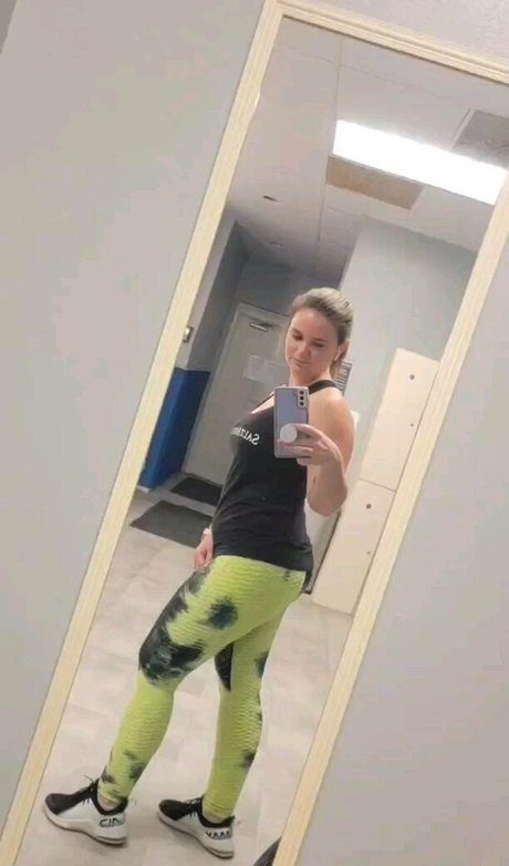 Jennifer Fox photo 57