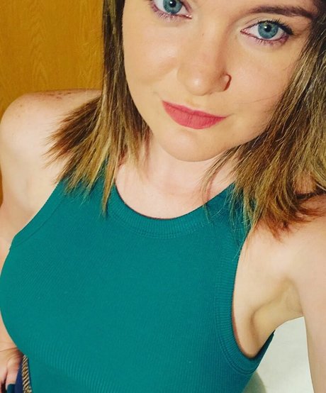 Jennifer Fox photo 58