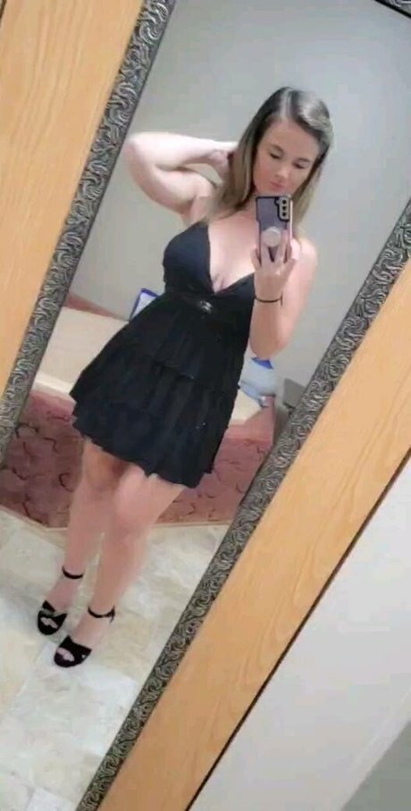 Jennifer Fox photo 67