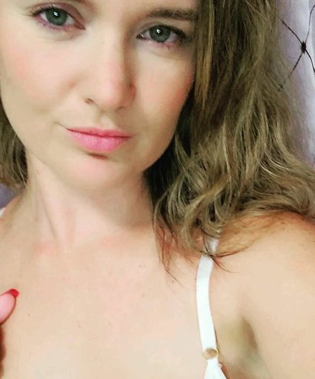 Jennifer Fox photo 70