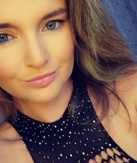 Jennifer Fox photo 73