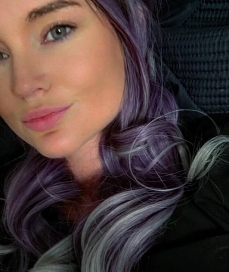 Jennifer Fox photo 81