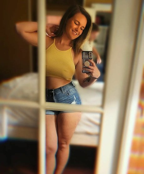 Jennifer Fox photo 82