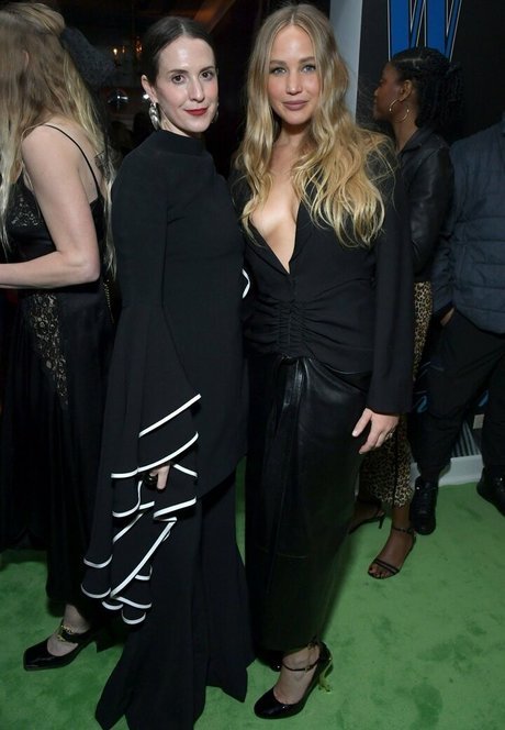 Jennifer Lawrence photo 430