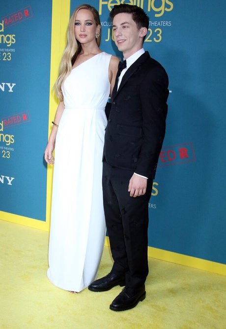 Jennifer Lawrence photo 555