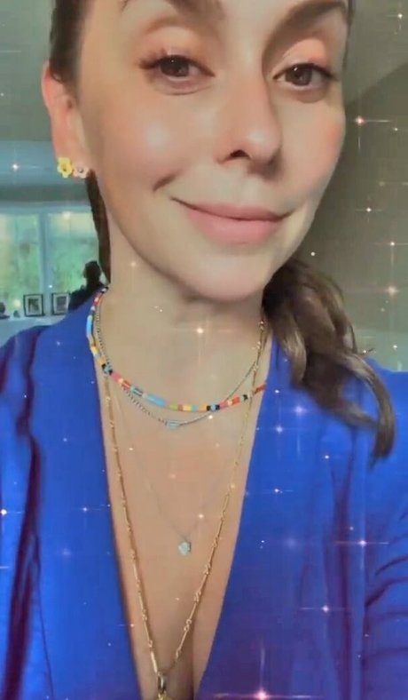 Jennifer Love Hewitt photo 129