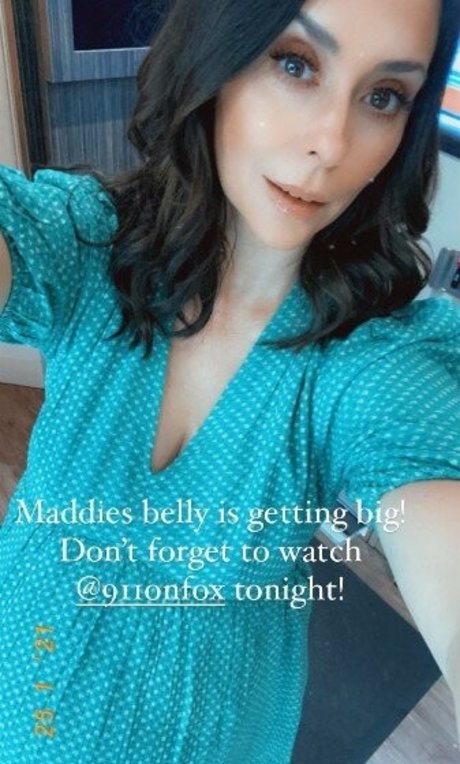 Jennifer Love Hewitt photo 135