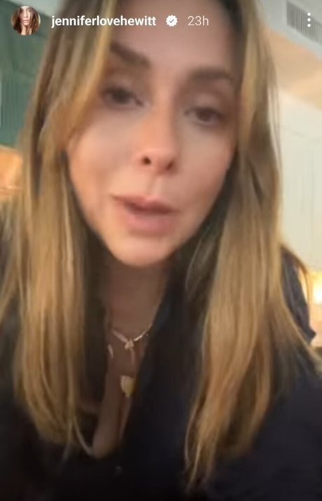 Jennifer Love Hewitt photo 164