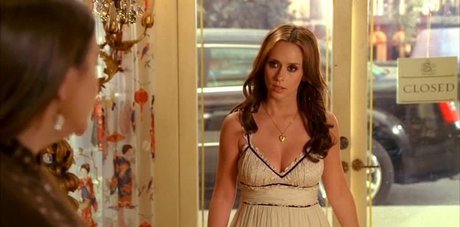 Jennifer Love Hewitt photo 186