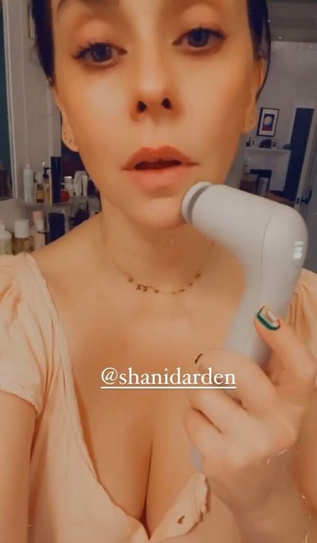 Jennifer Love Hewitt photo 216