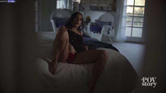 Jennifer White photo 35