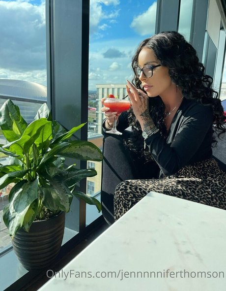 Jennnnniferthomson photo 1048