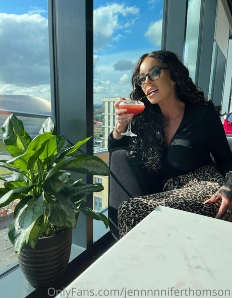 Jennnnniferthomson photo 1052