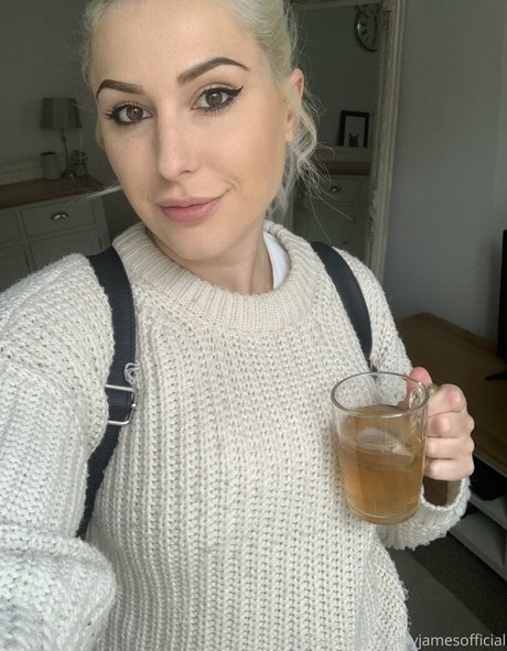 Jenny James photo 86