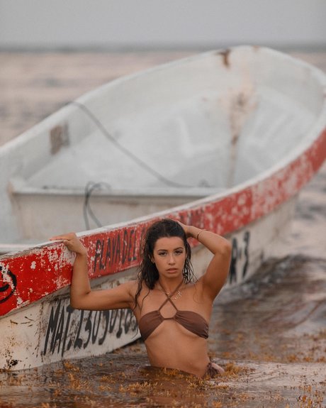 Jesenia Echeverria photo 182