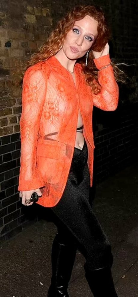 Jess Glynne photo 4