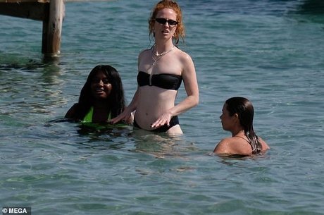 Jess Glynne photo 8