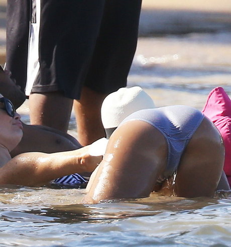 Jessica Alba photo 23