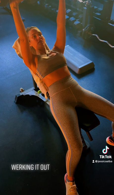 Jessica Alba photo 102