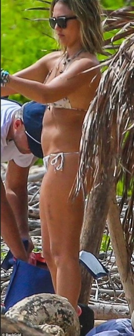 Jessica Alba photo 146