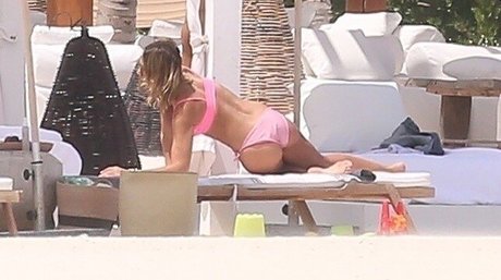 Jessica Alba photo 160