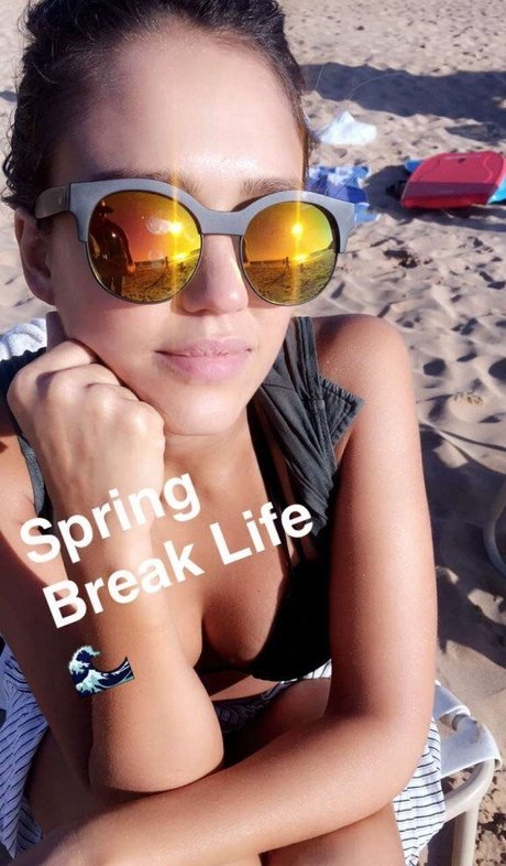 Jessica Alba photo 300